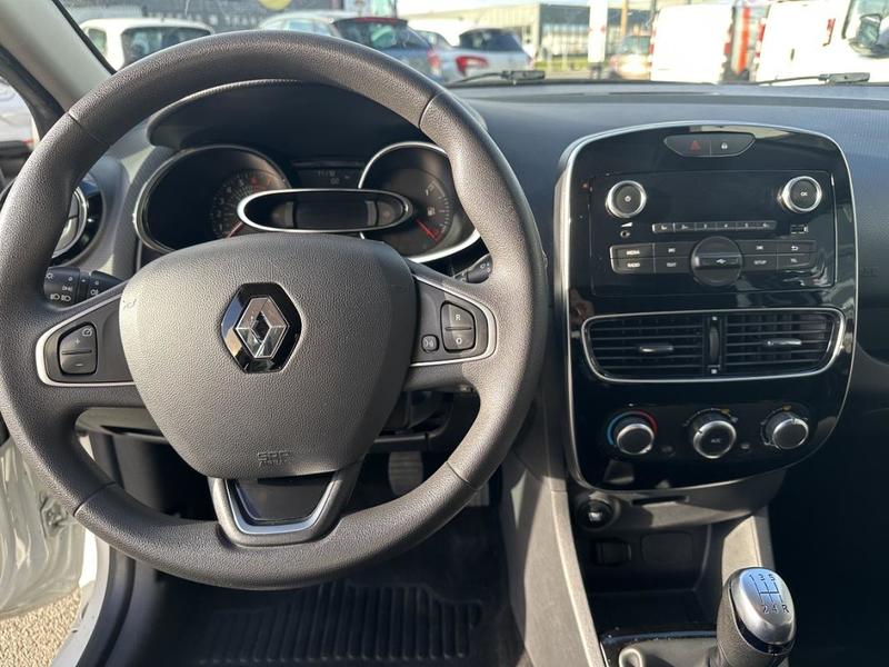 Renault Clio Trend 1.2 16v 75