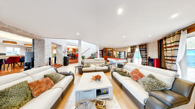 Maison - 293 m² - 12 pièces