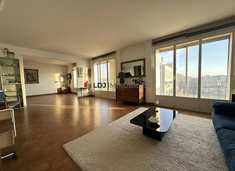 Appartement - 160 m² - 5 pièces