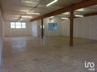 Local commercial - 3 000 m²