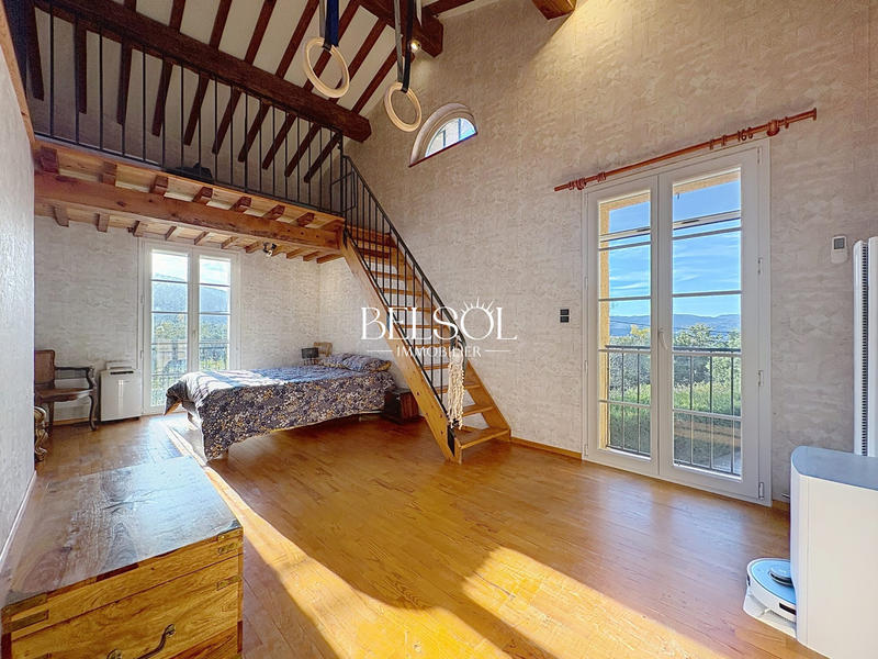 Mas - 295 m² - 10 pièces