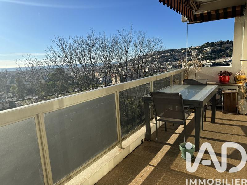 Appartement - 72 m² - 3 pièces