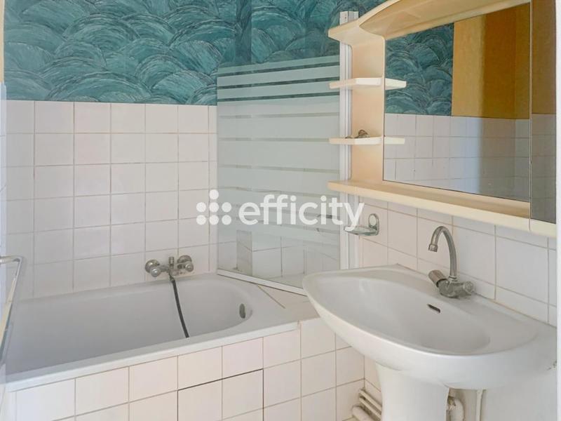 Immeuble - 175 m² - 9 pièces