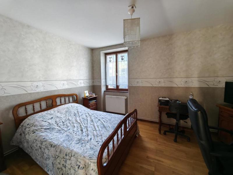 Maison - 150 m² - 10 pièces