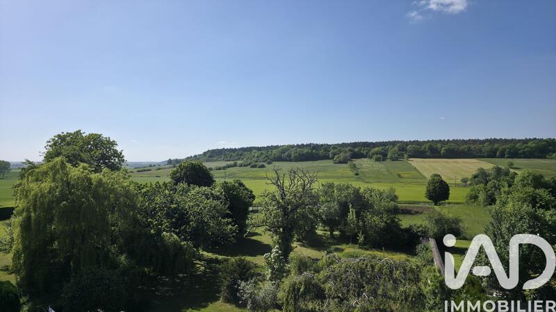 Maison - 180 m² - 9 pièces