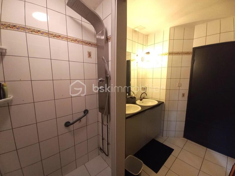 Loft - 230 m² - 9 pièces