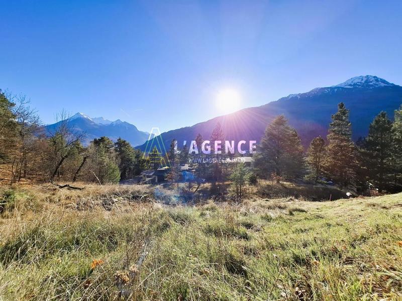 Terrain constructible - 903 m²