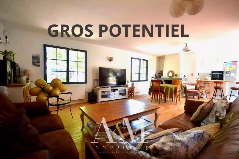 Maison - 200 m² - 5 pièces