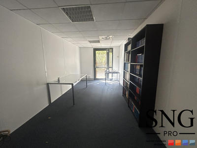 Bureau - 94 m² - 4 pièces