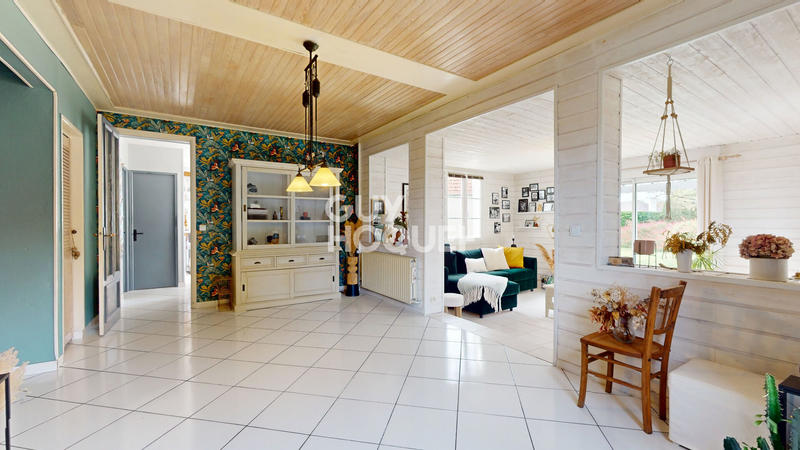 Maison - 95 m² - 5 pièces