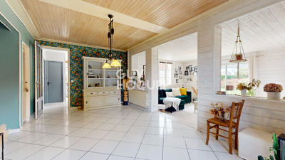 Maison - 95 m² - 5 pièces