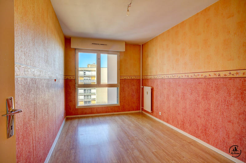 Appartement - 110 m² - 4 pièces