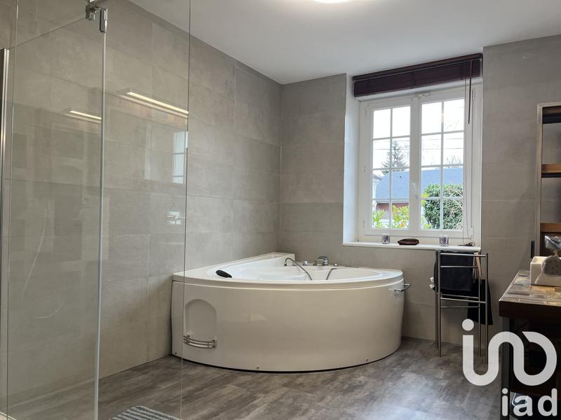 Maison de ville - 200 m² - 6 pièces