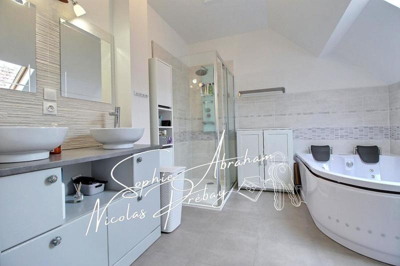 Maison - 150 m² - 6 pièces