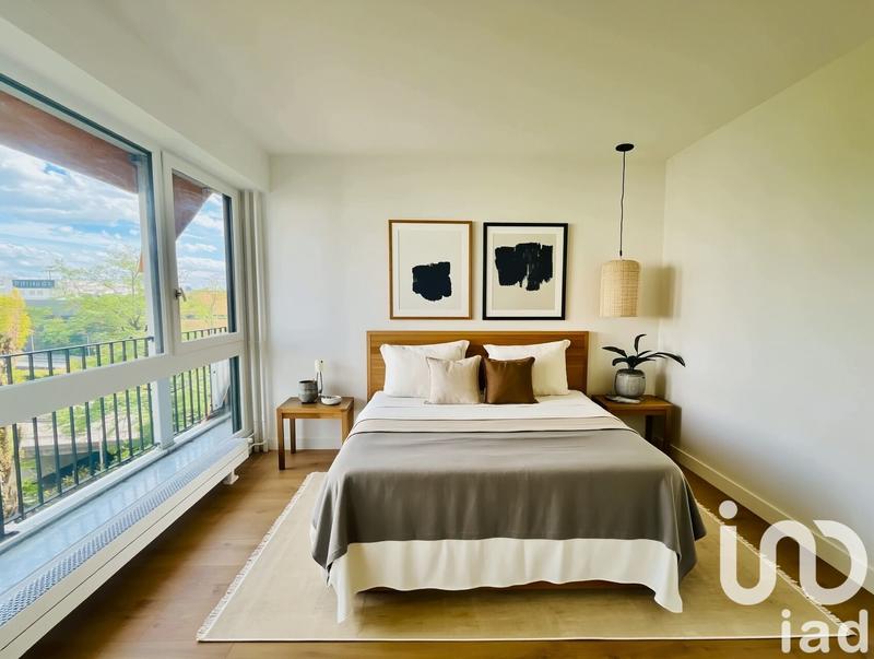 Appartement - 92 m² - 5 pièces