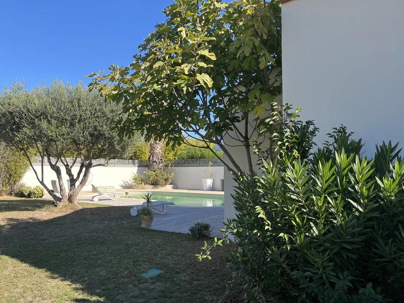 Villa - 220 m² - 6 pièces