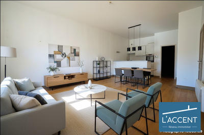 Appartement - 75 m² - 3 pièces