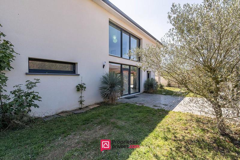 Maison - 190 m² - 7 pièces