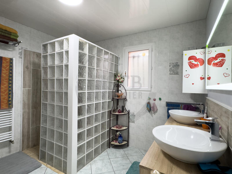 Maison - 115 m² - 5 pièces