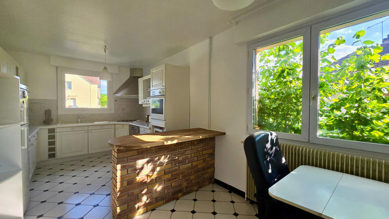 Maison - 143 m² - 6 pièces