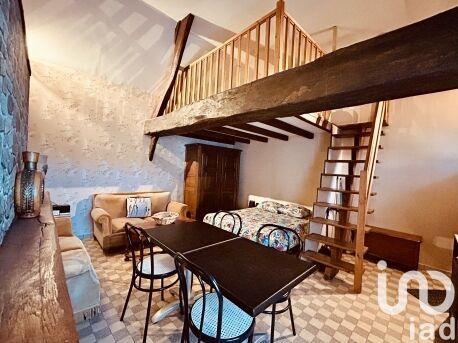 Maison - 404 m² - 5 pièces