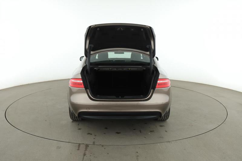 Jaguar Xe 2.0 Prestige Auto 200 ch