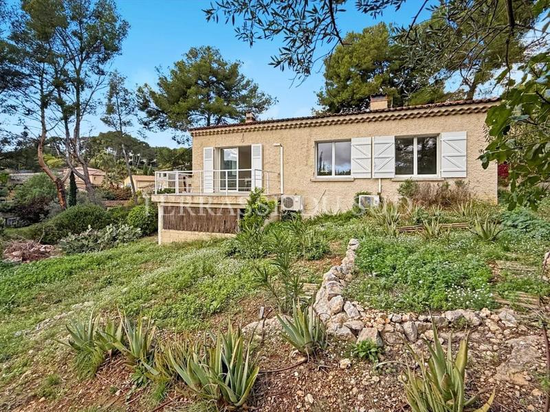 Maison - 94 m² - 4 pièces