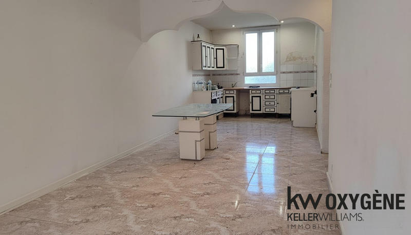 Appartement - 85 m² - 4 pièces