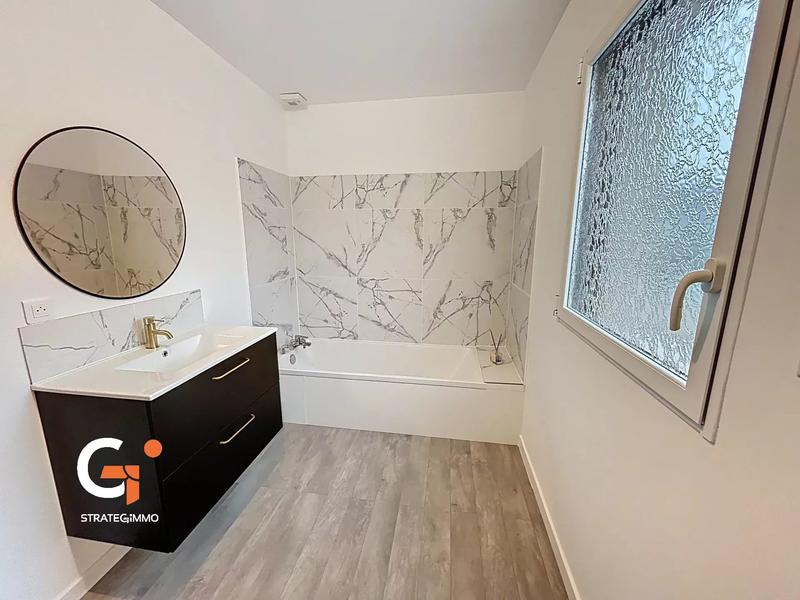 Maison - 205 m² - 7 pièces