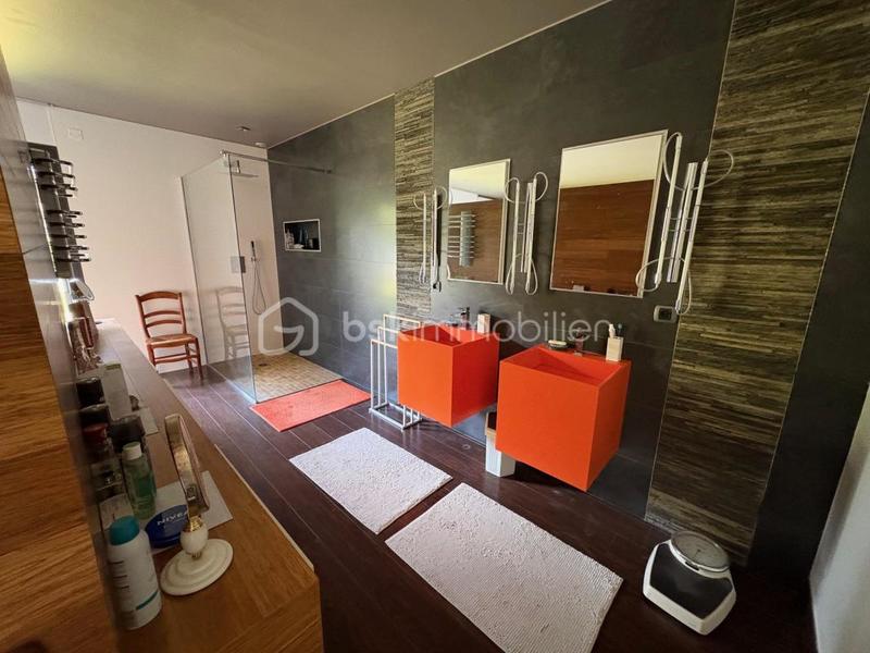 Maison d'architecte - 251 m² - 9 pièces