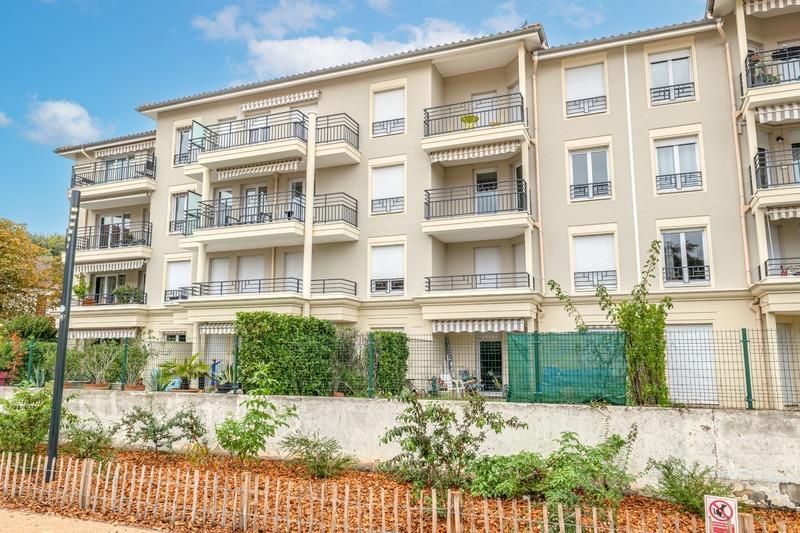 Appartement - 74 m² - 3 pièces