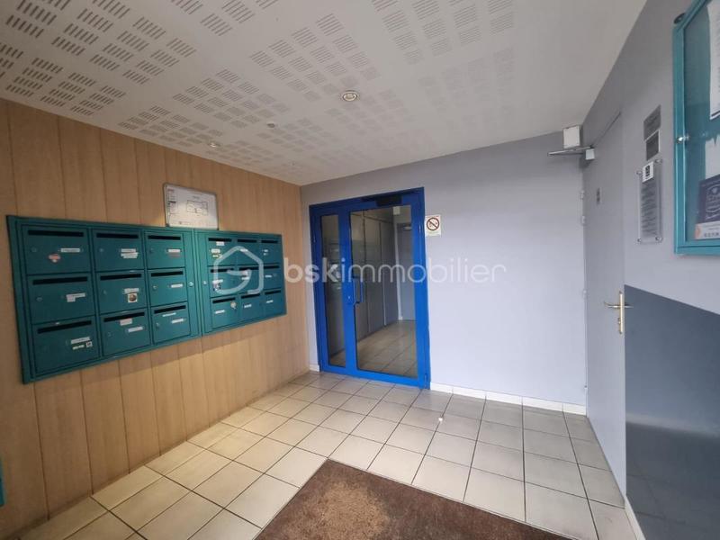 Loft - 48 m² - 2 pièces