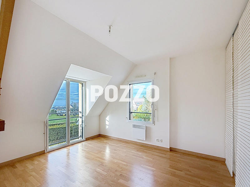 Maison - 200 m² - 7 pièces