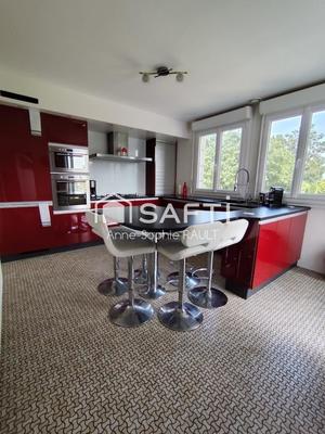 Maison - 254 m² - 9 pièces