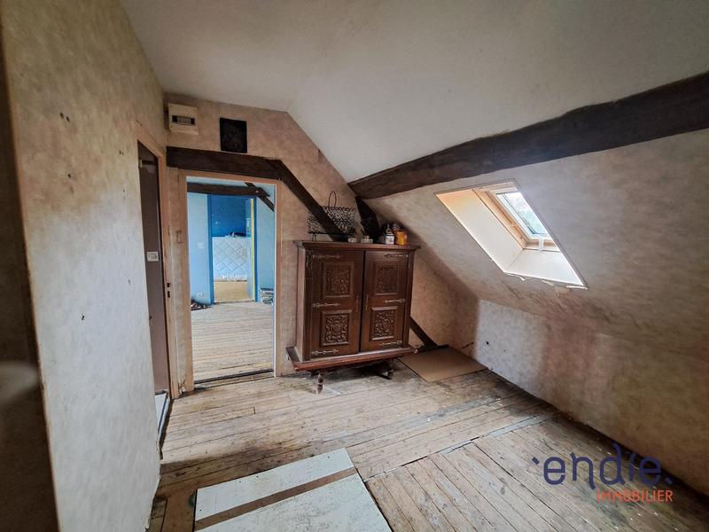 Maison - 213 m² - 9 pièces