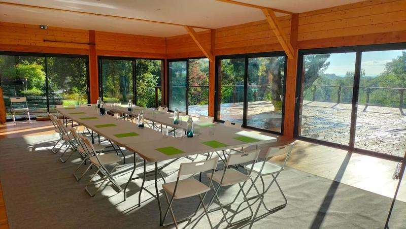 Maison - 370 m² - 9 pièces