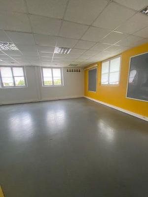 Local commercial - 290 m²