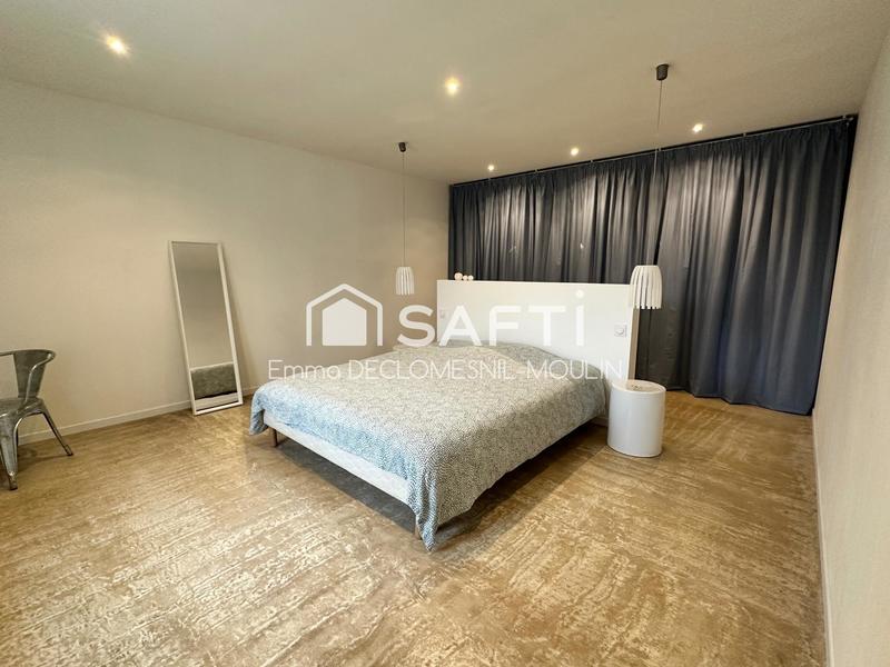 Maison - 400 m² - 12 pièces