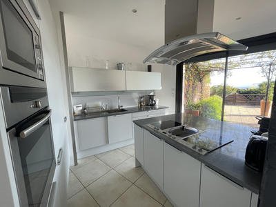 Appartement - 193 m² - 4 pièces