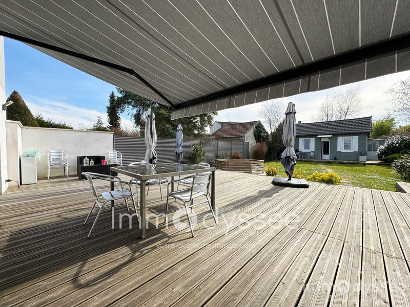 Maison - 191 m² - 6 pièces