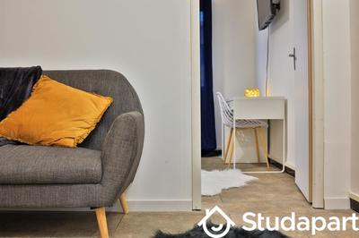 Chambre - 58 m² - 1 pièce