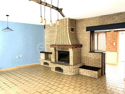 Maison - 133 m² - 8 pièces