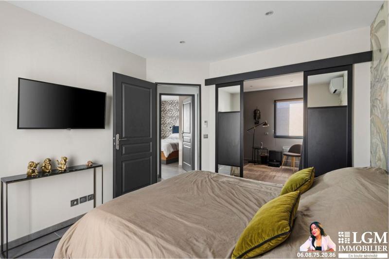 Maison - 93 m² - 4 pièces