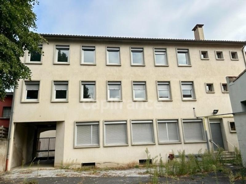 Immeuble - 170 m² - 1 pièce