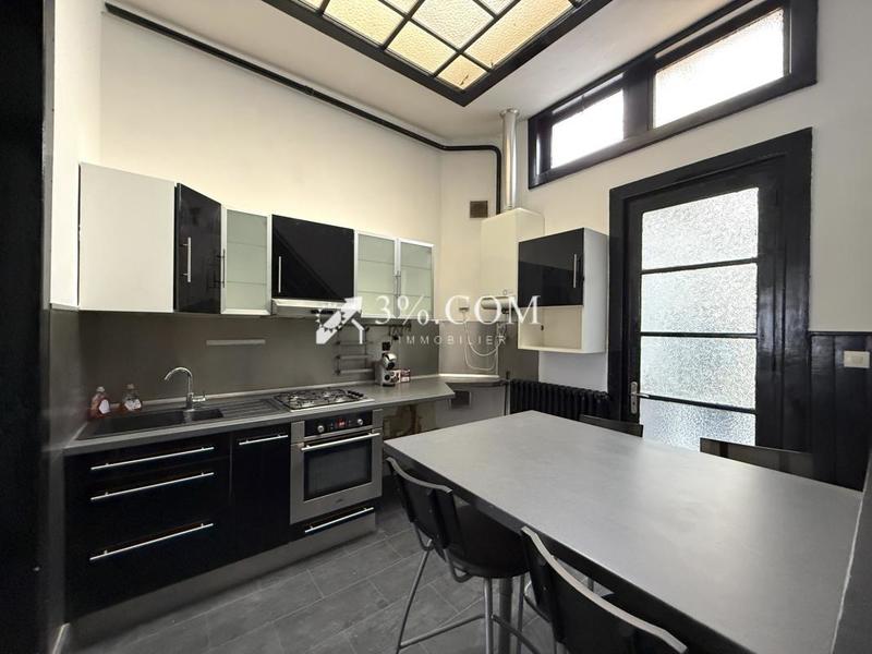 Maison - 97 m² - 5 pièces