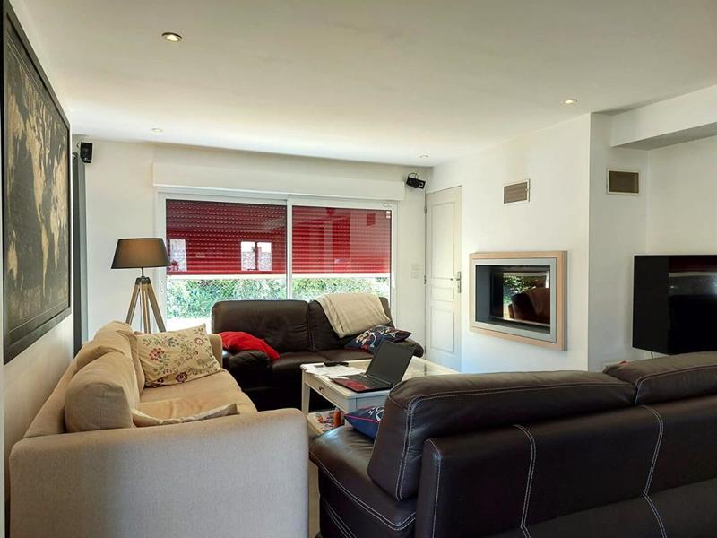 Maison - 219 m² - 11 pièces