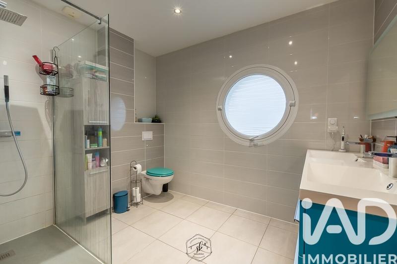 Maison - 96 m² - 5 pièces