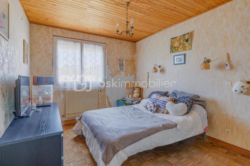 Maison - 140 m² - 6 pièces