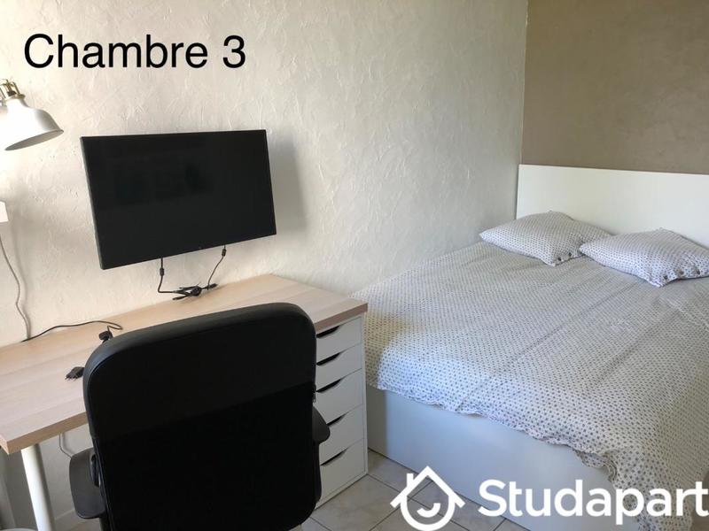 Chambre - 12 m² - 1 pièce