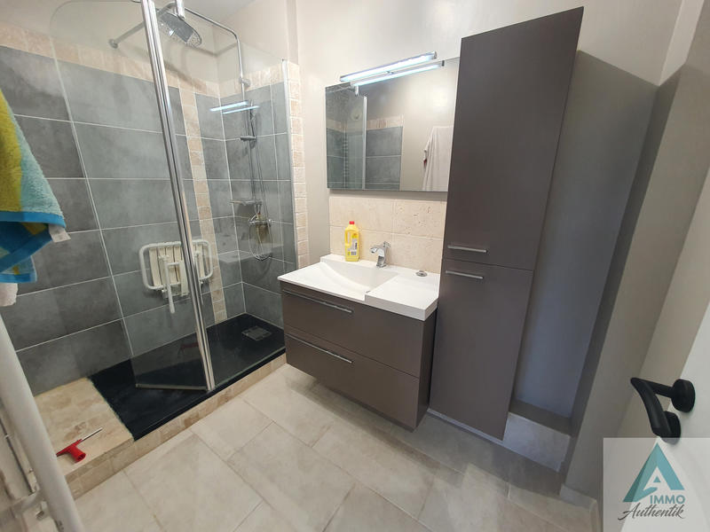 Appartement - 85 m² - 4 pièces